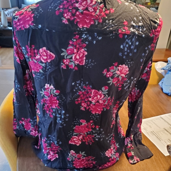 Flower Button-Down - Picture 3 of 3